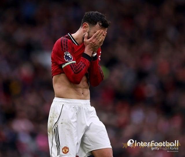 맨유 팬들은 완전히 멘탈이 나가버렸습니다...'공격 포인트 200개' 쌓은 브루노를