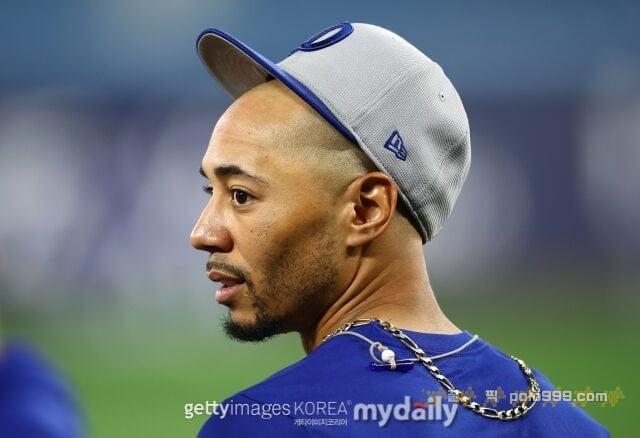 다저스 5277억원 만능스타에게 ‘빈티지 베츠’ 기대…오타니·터커와 시너지? 살만 안 빠지면 됩니다 다저스 5277억원 만능스타에게 ‘빈티지 베츠’ 기대…오타니·터커와 시너지? 살만 안 빠지면 됩니다