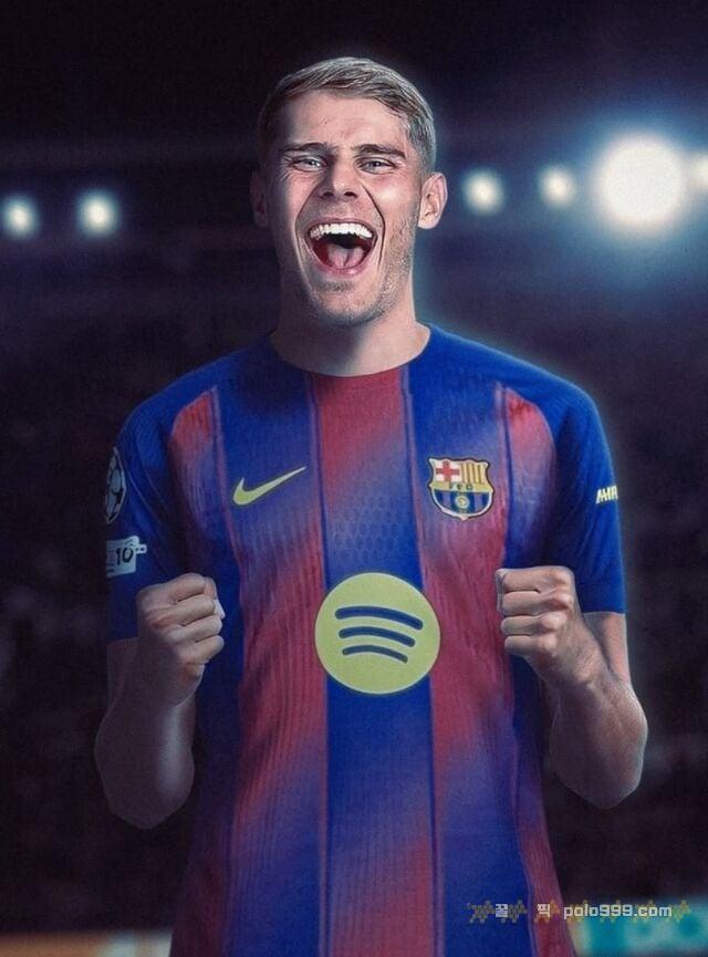 '쏘니, 나도 탈출이야'...'초유의 강등 대위기' 토트넘 붕괴 시작, 레알 마드리드 이어 바르셀로나도 전격 러브콜! 이적료 무려 '1950억' '쏘니, 나도 탈출이야'...'초유의 강등 대위기' 토트넘 붕괴 시작, 레알 마드리드 이어 바르셀로나도 전격 러브콜! 이적료 무려 '1950억'